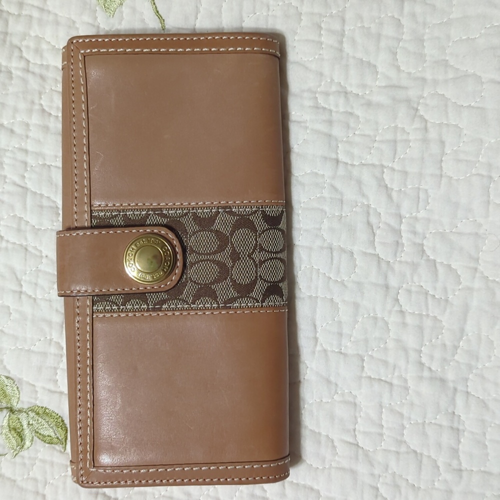 Coach wallet - Picture 2 of 4